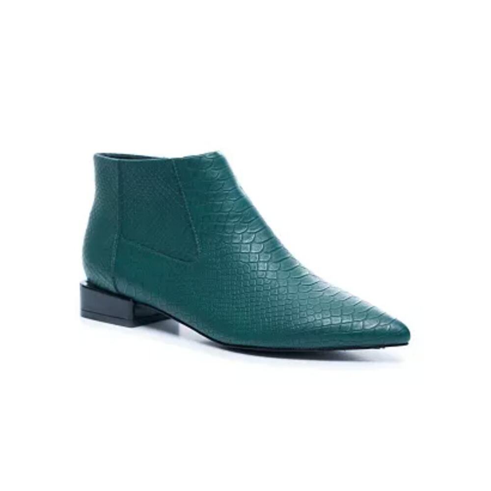 Vivienne Hu New York Pointed Toe Flat Ankle Boots Matte Green Leather Sz 11 NWOB